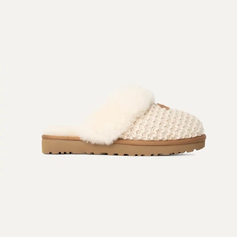 UGG Cozy Women's Slippers in Cream and Tan